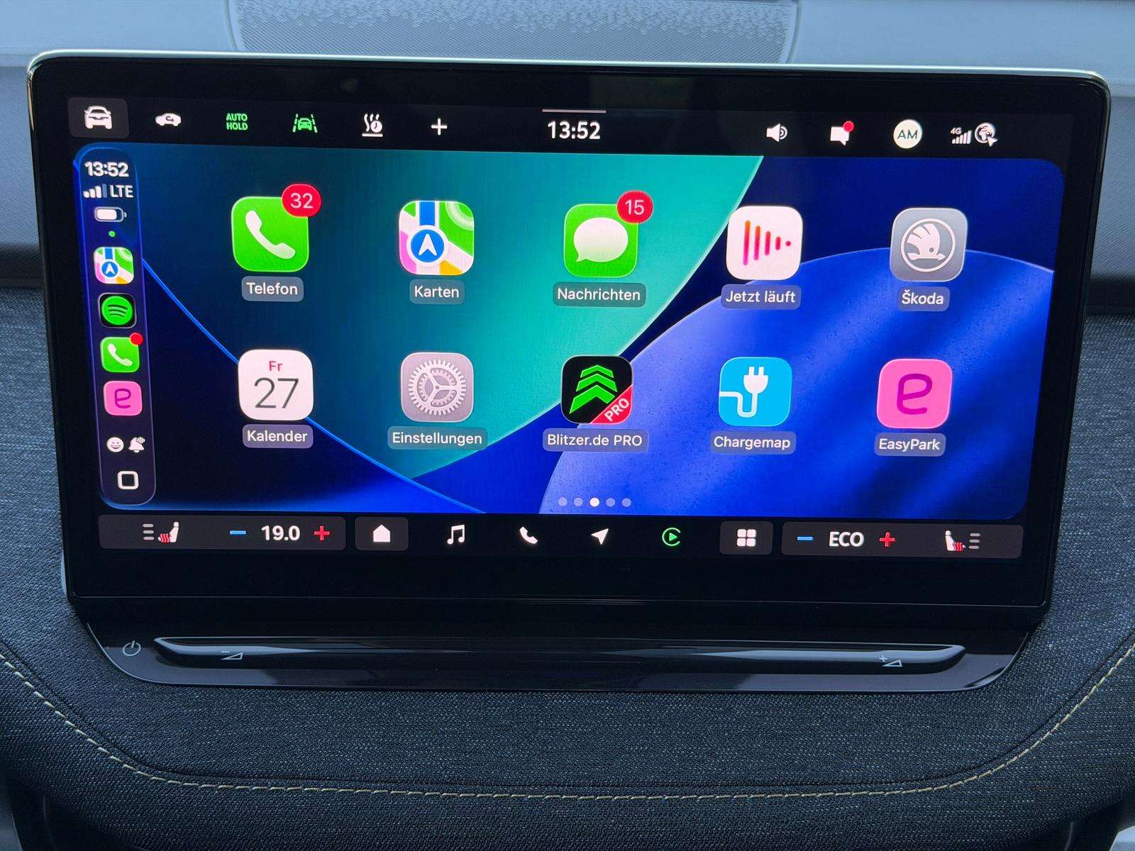 Fahrzeugbild eines Skoda ELROQ