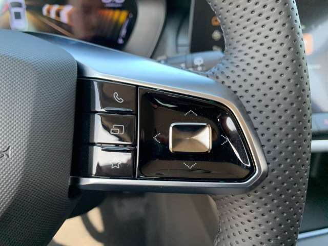 Fahrzeugbild eines MG ZS