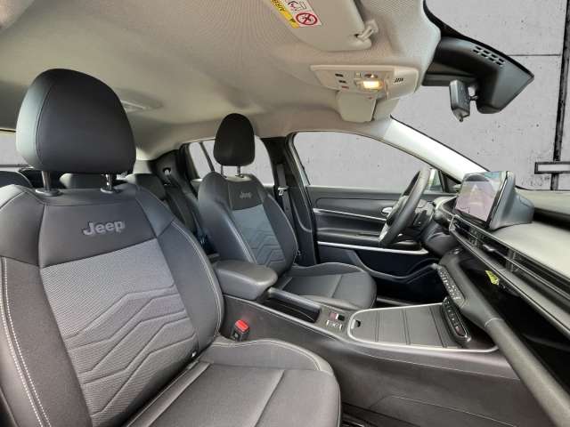 Fahrzeugbild eines Jeep Avenger