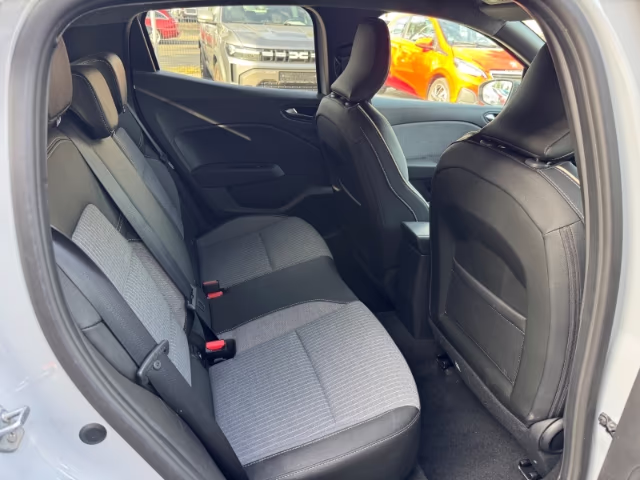 Fahrzeugbild eines Renault Clio