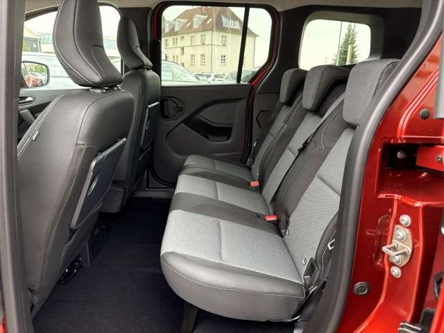 Fahrzeugbild eines Renault Kangoo