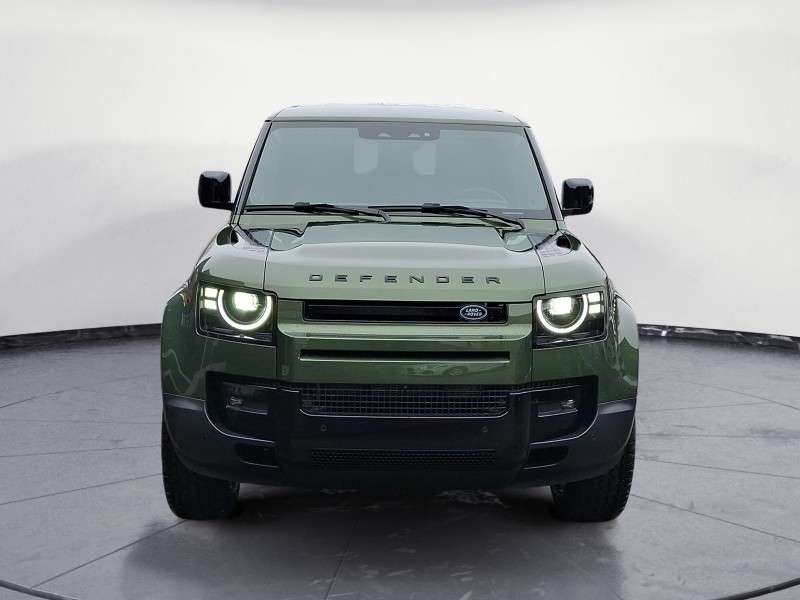 Fahrzeugbild eines Land Rover Defender