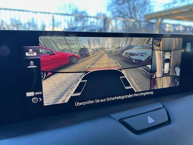 Fahrzeugbild eines Mazda CX-60