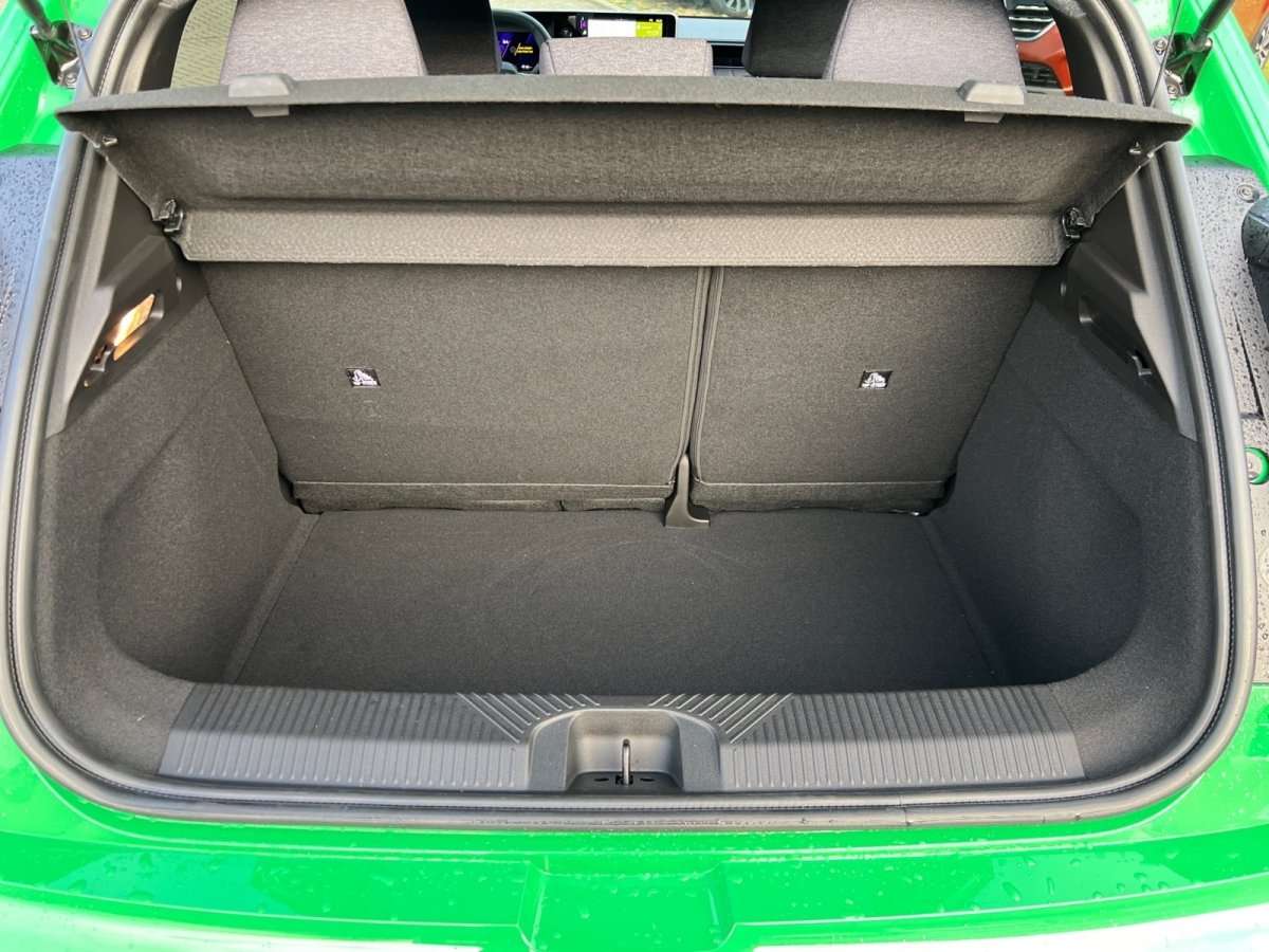 Fahrzeugbild eines Renault 5 E-TECH