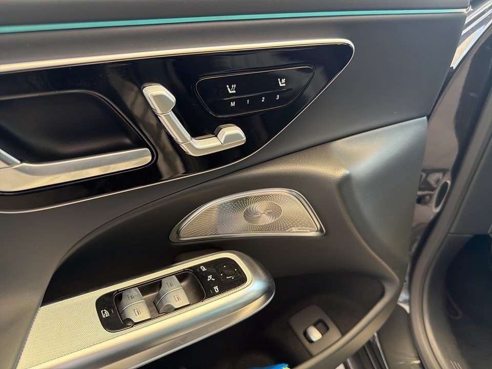 Fahrzeugbild eines Mercedes-Benz E-Klasse