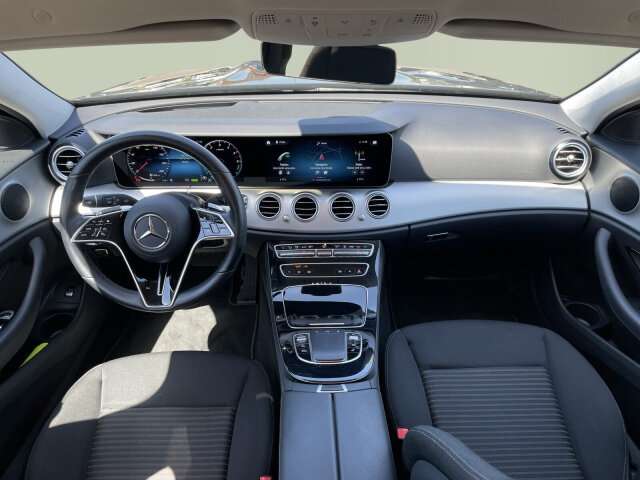 Fahrzeugbild eines Mercedes-Benz E-Klasse