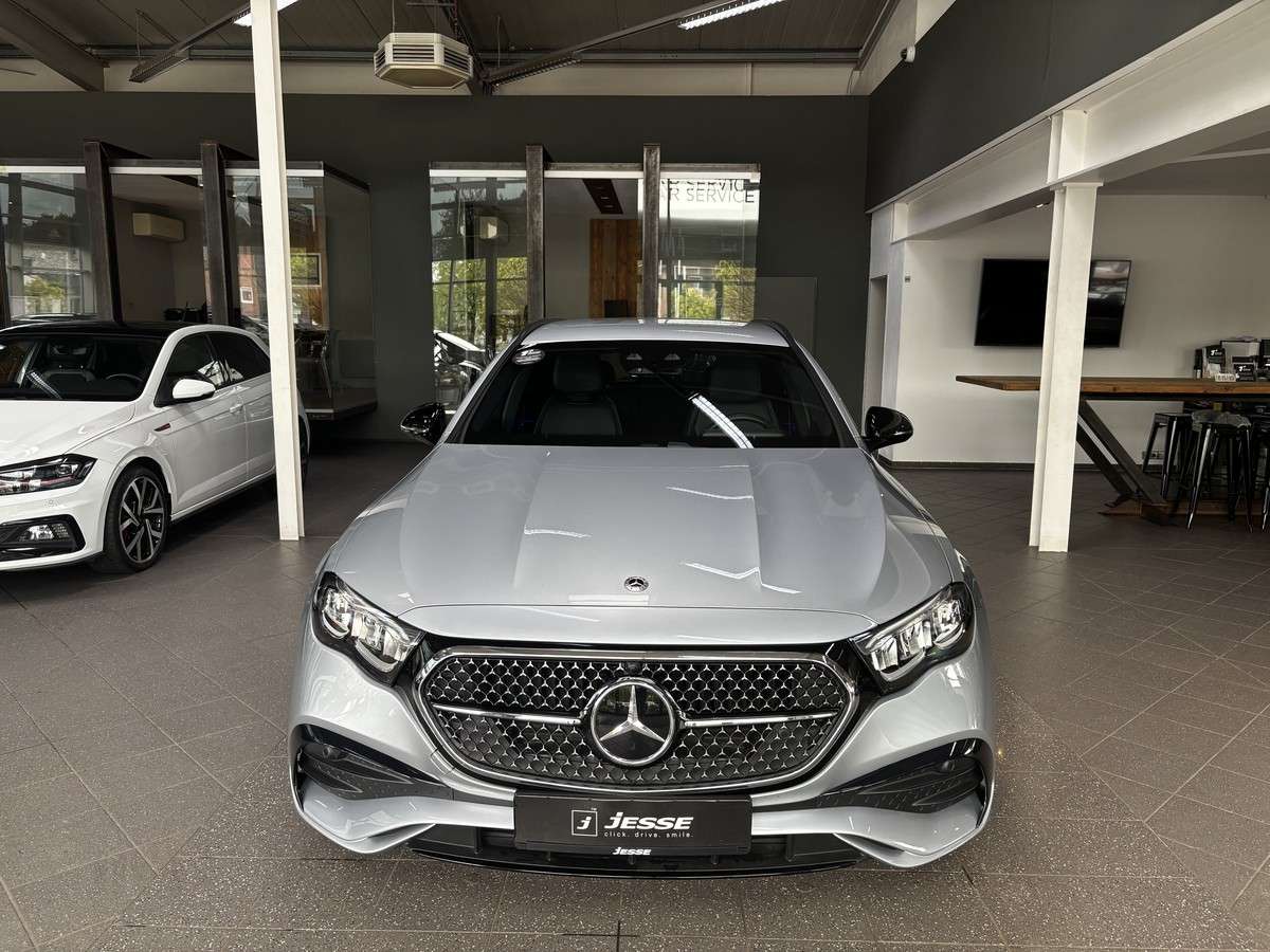 Fahrzeugbild eines Mercedes-Benz E-Klasse