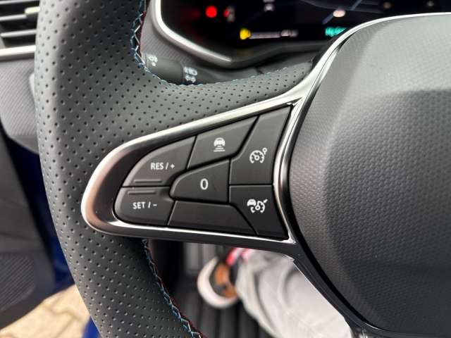 Fahrzeugbild eines Renault Clio