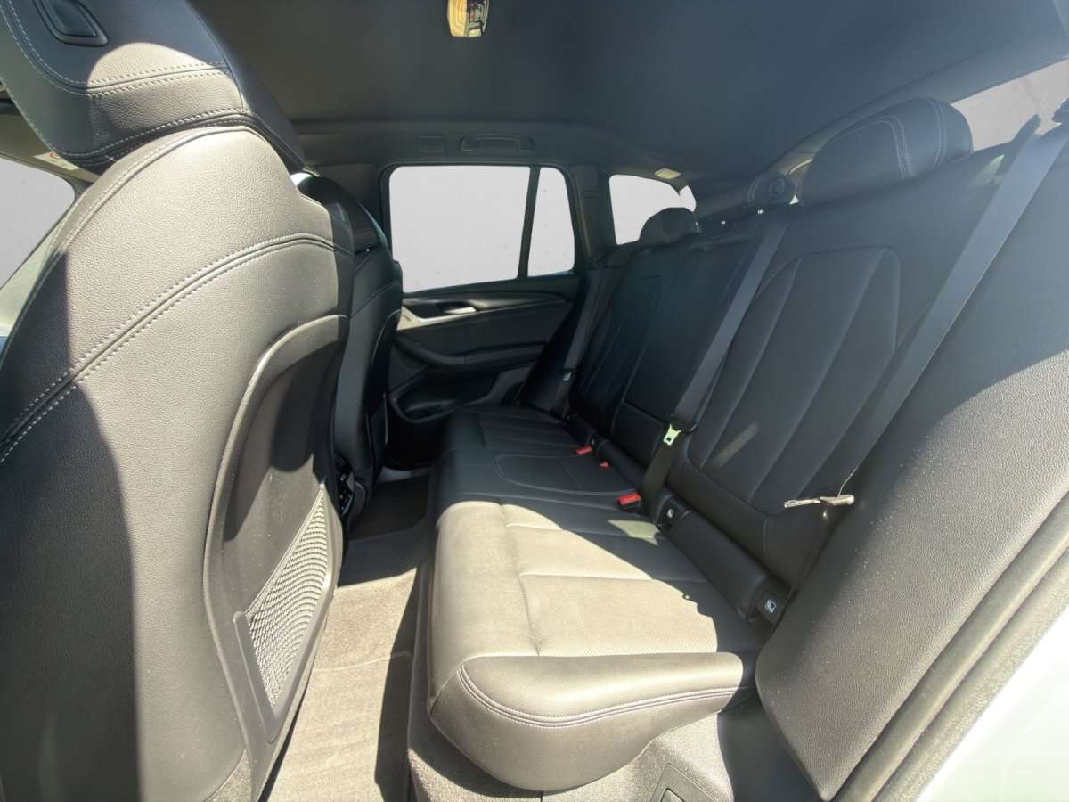 Fahrzeugbild eines BMW X3