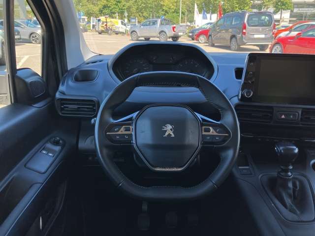 Fahrzeugbild eines Peugeot Rifter