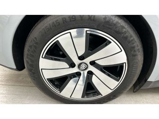 Fahrzeugbild eines Porsche Taycan