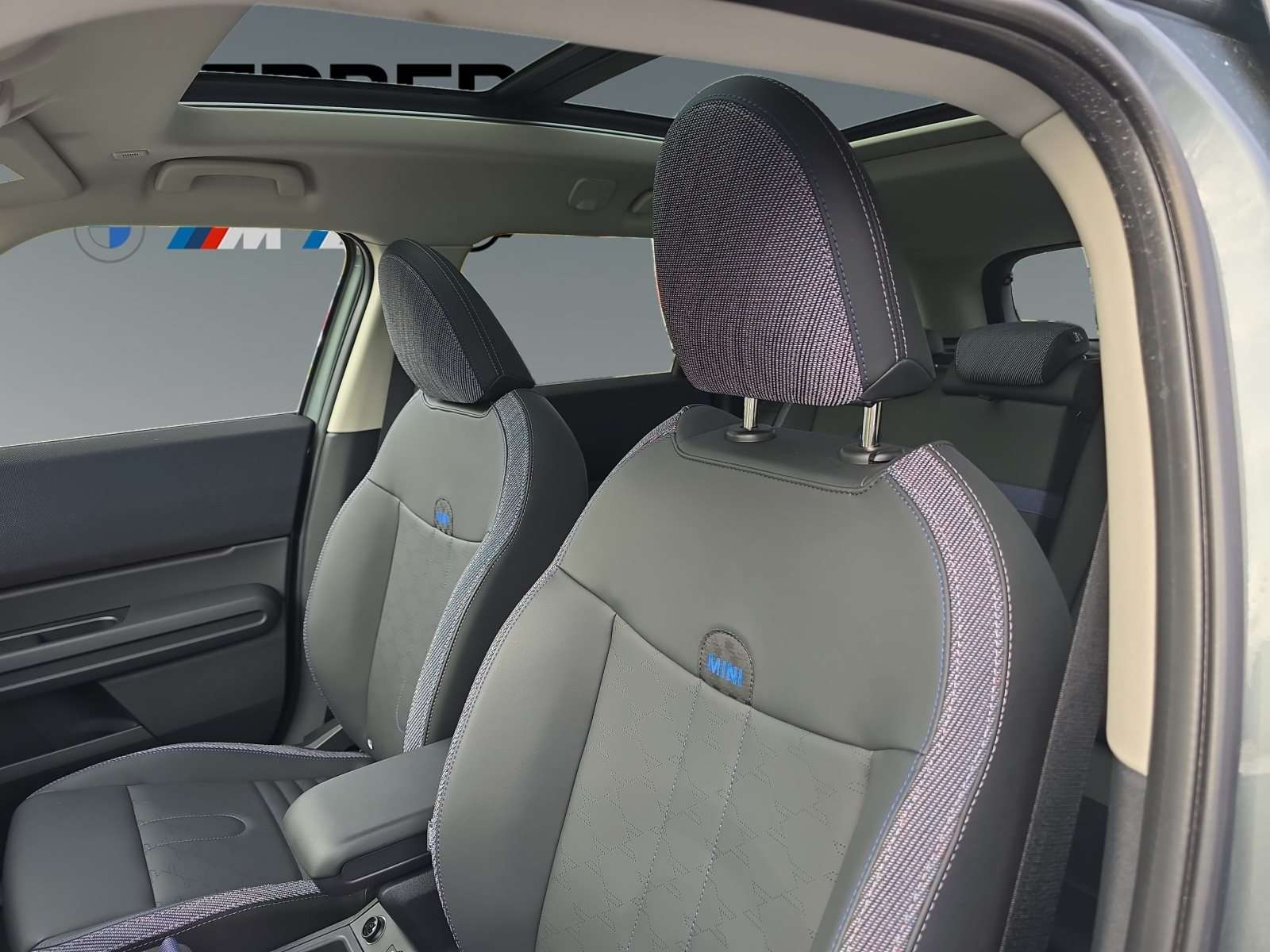 Fahrzeugbild eines MINI Countryman