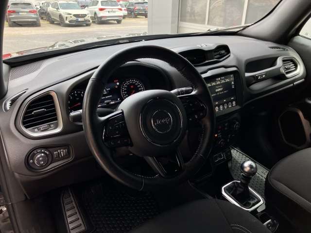 Fahrzeugbild eines Jeep Renegade