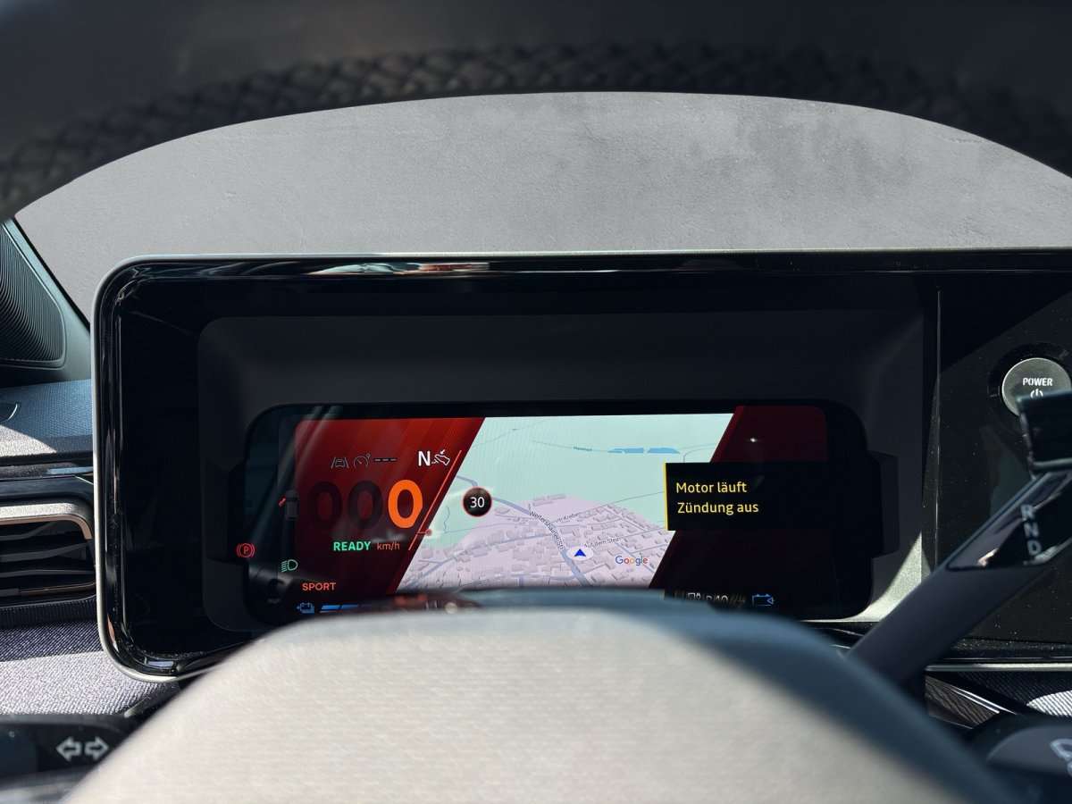 Fahrzeugbild eines Renault 4 E-TECH