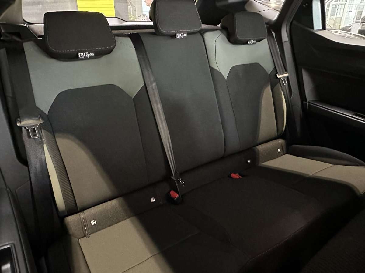 Fahrzeugbild eines Dacia Duster