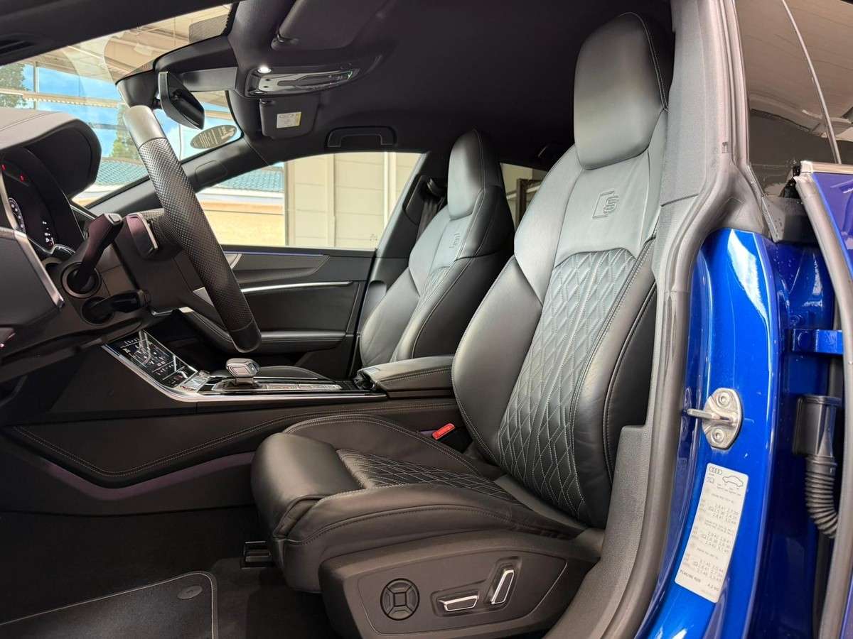 Fahrzeugbild eines Audi S7