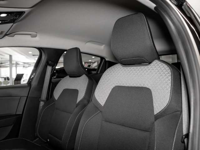 Fahrzeugbild eines Mitsubishi Colt