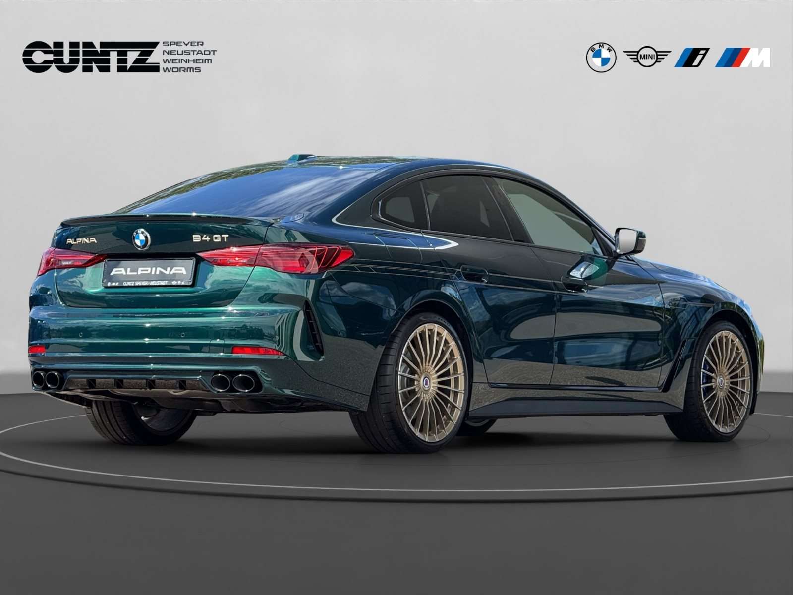 Fahrzeugbild eines Alpina B4