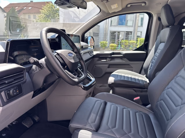 Fahrzeugbild eines Ford Tourneo Custom