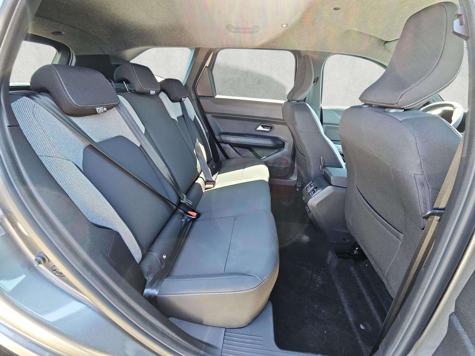 Fahrzeugbild eines Dacia Bigster