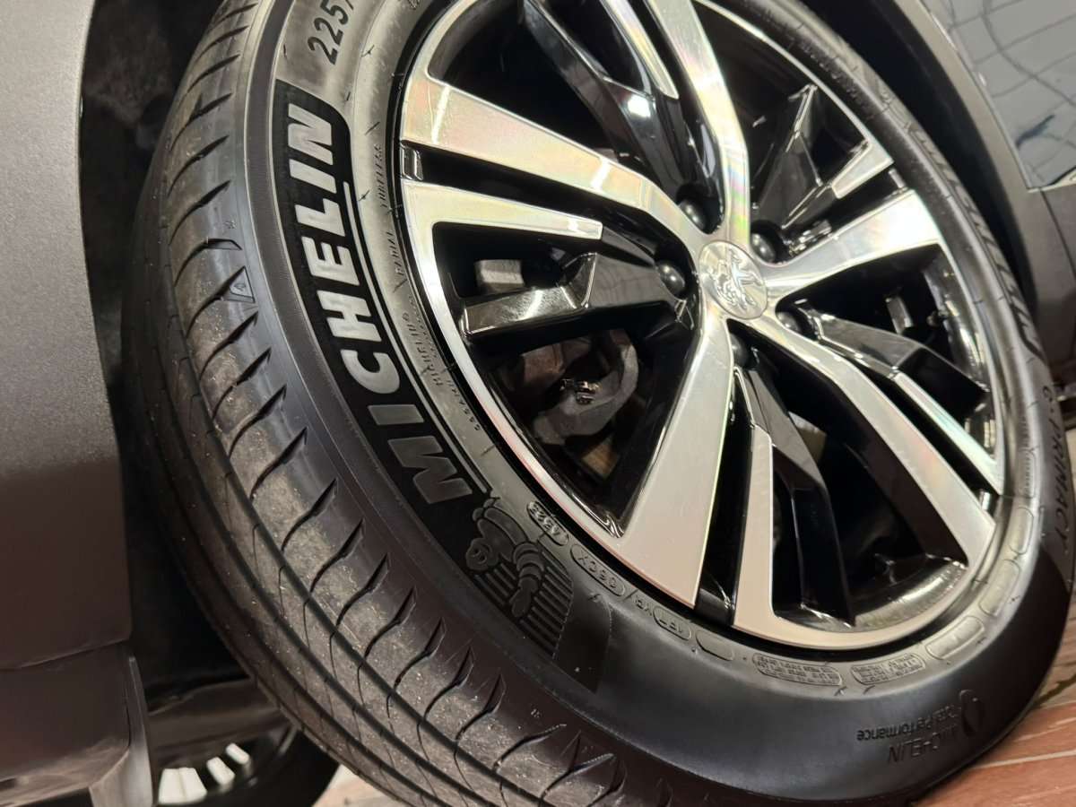 Fahrzeugbild eines Peugeot 3008