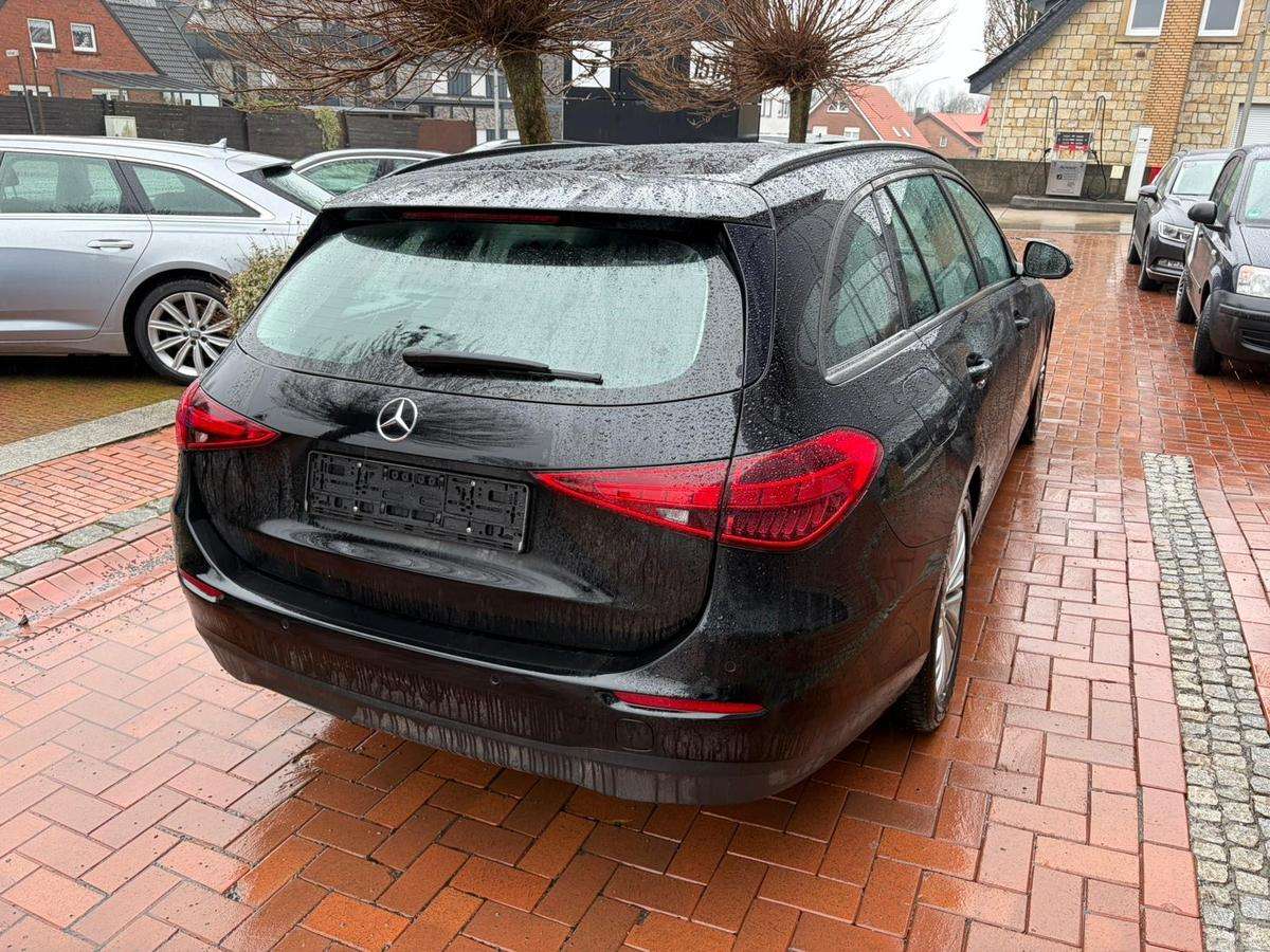 Fahrzeugbild eines Mercedes-Benz C-Klasse