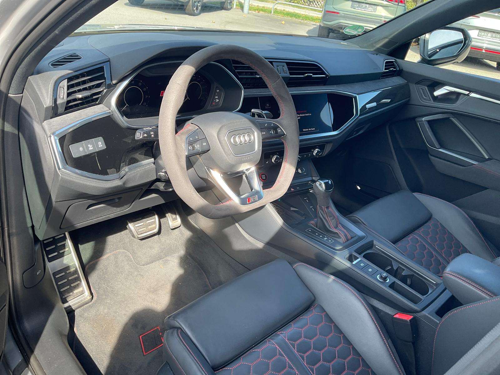 Fahrzeugbild eines Audi RS Q3