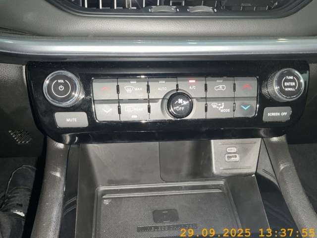 Fahrzeugbild eines Jeep Compass