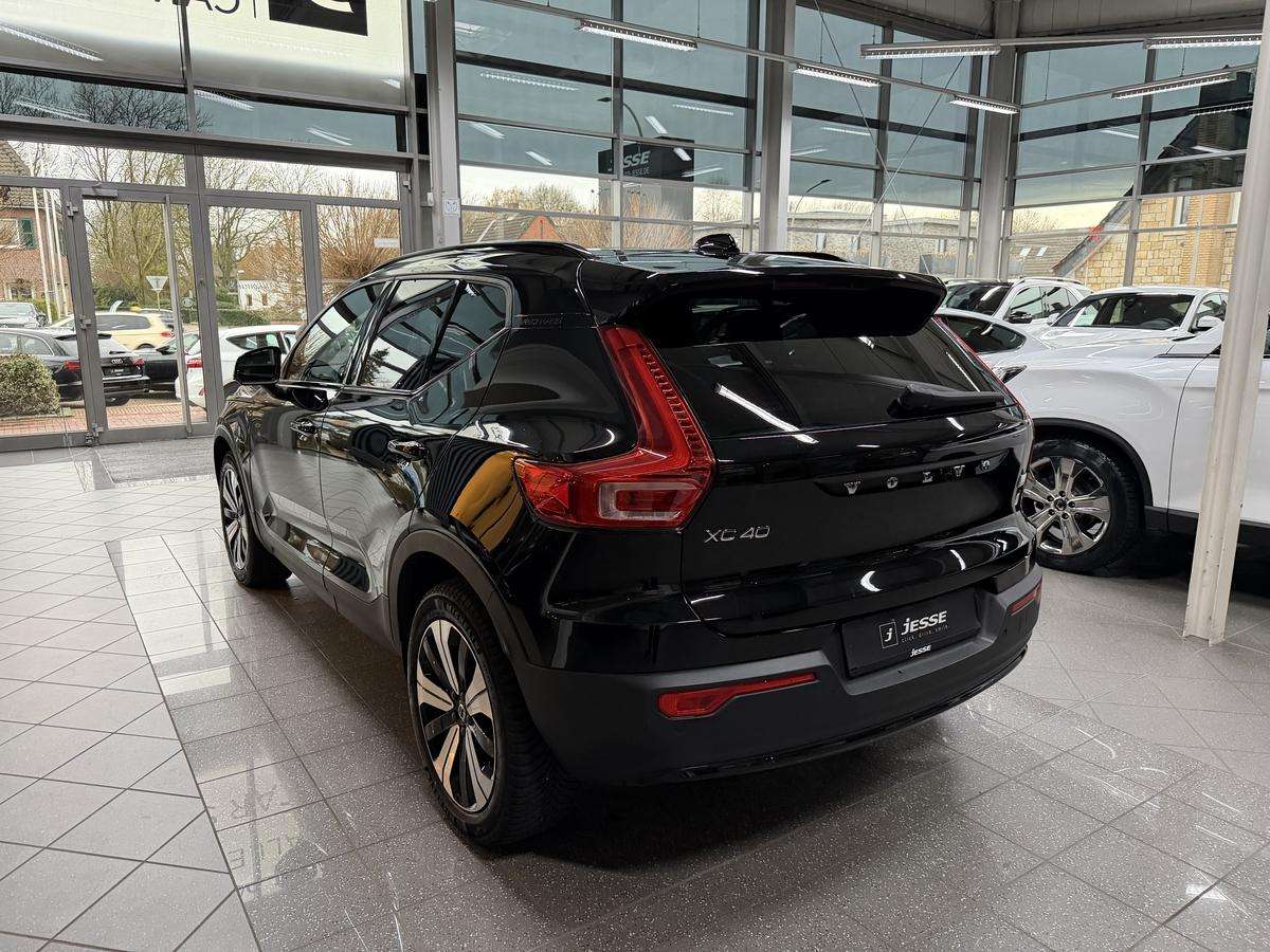 Fahrzeugbild eines Volvo XC40