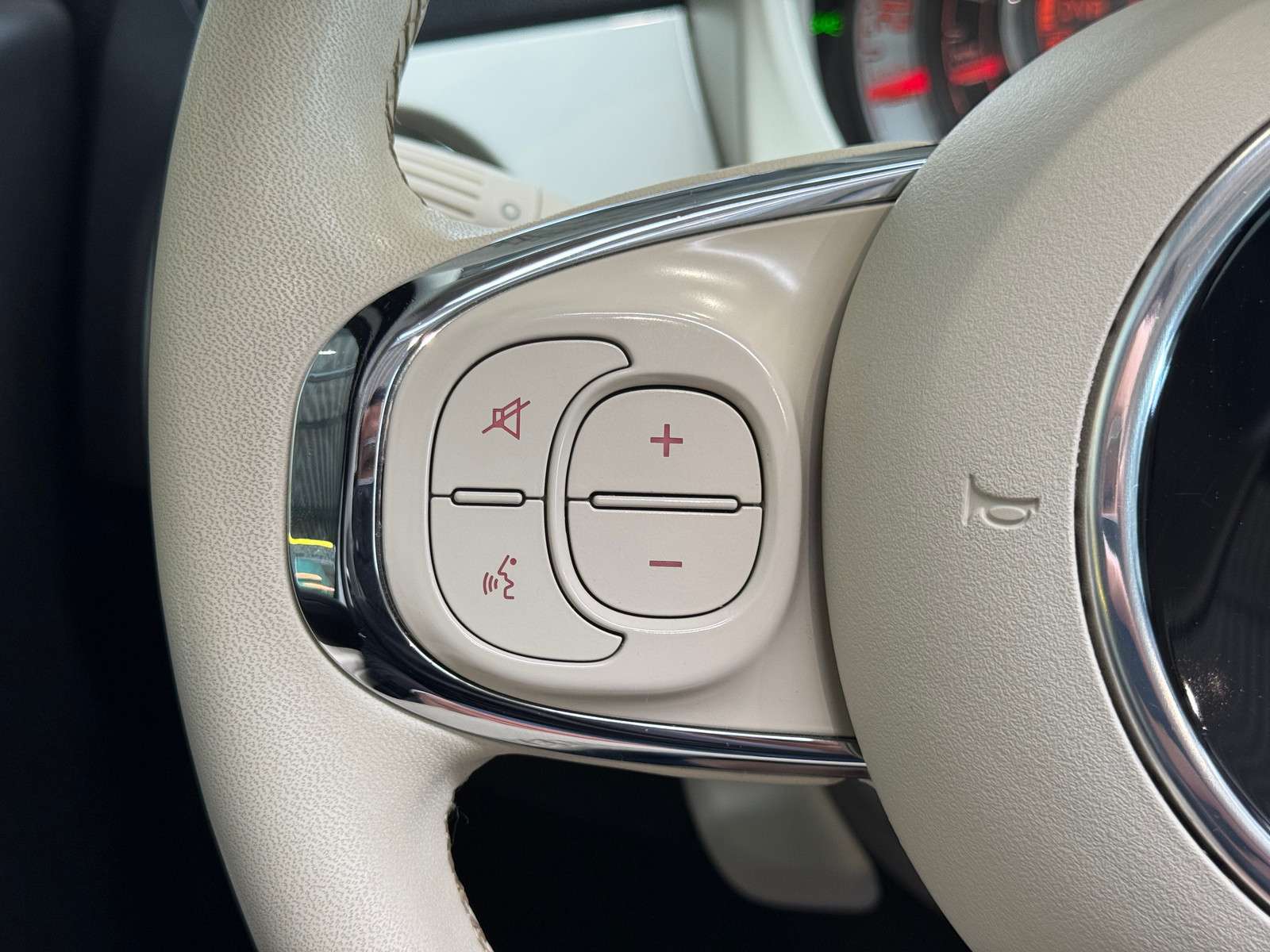 Fahrzeugbild eines Fiat 500