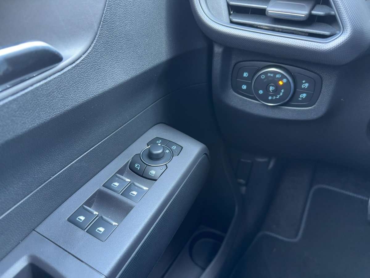 Fahrzeugbild eines Ford Tourneo Courier