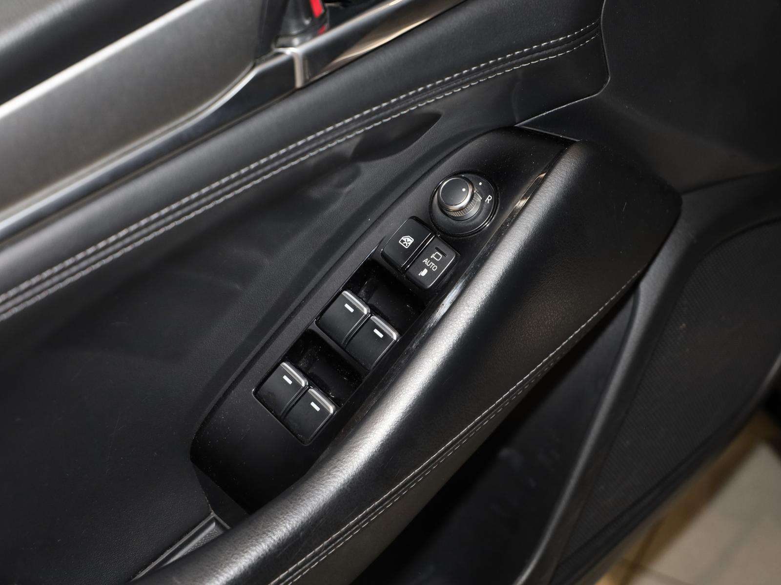 Fahrzeugbild eines Mazda Mazda6