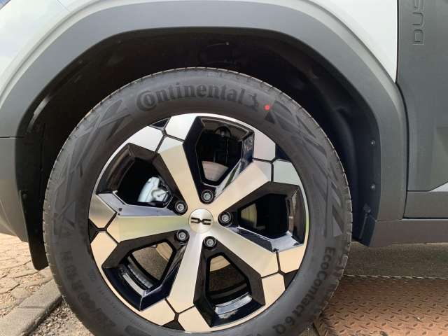 Fahrzeugbild eines Dacia Duster