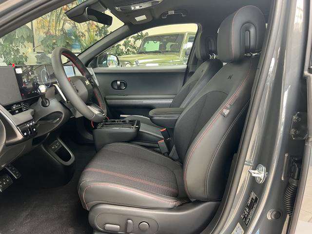 Fahrzeugbild eines Hyundai IONIQ