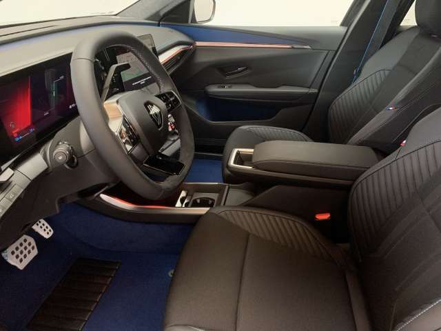 Fahrzeugbild eines Renault Scenic E-TECH