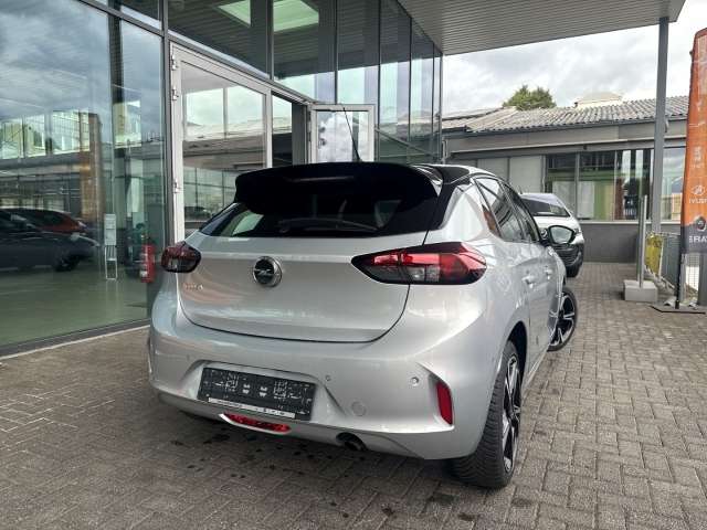 Fahrzeugbild eines Opel Corsa