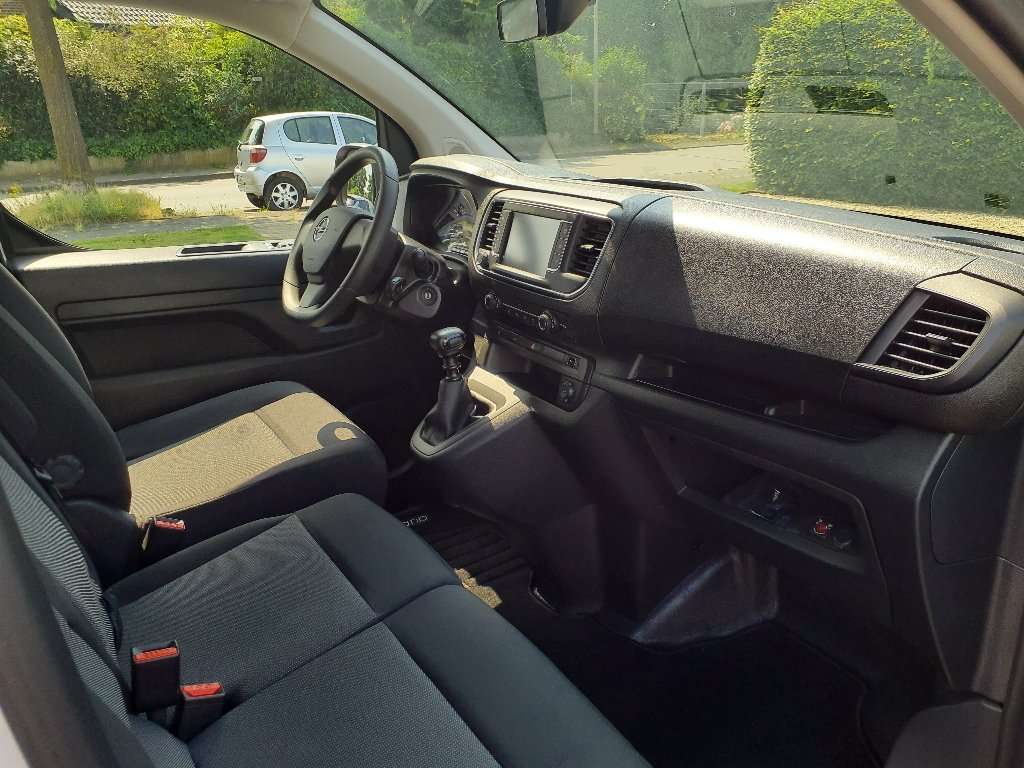 Fahrzeugbild eines Opel Vivaro