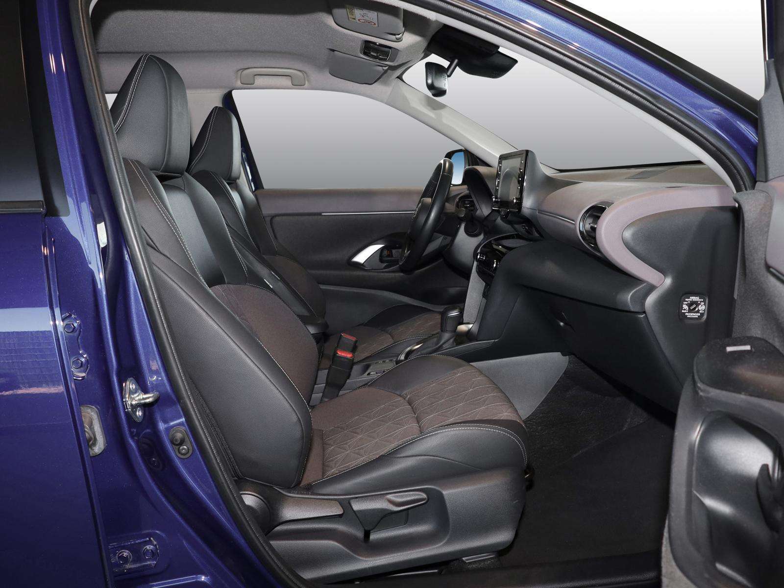 Fahrzeugbild eines Toyota Yaris Cross