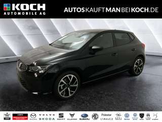 Schräge Frontansicht auf einen SEAT Ibiza , freigestellt