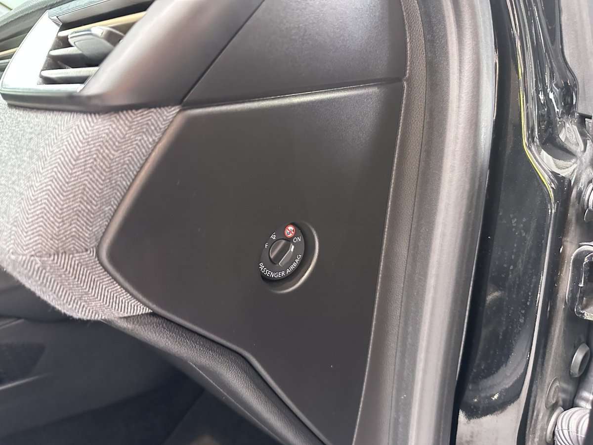 Fahrzeugbild eines Renault Clio