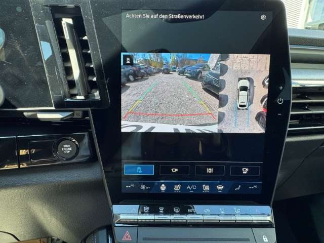 Fahrzeugbild eines Renault Rafale