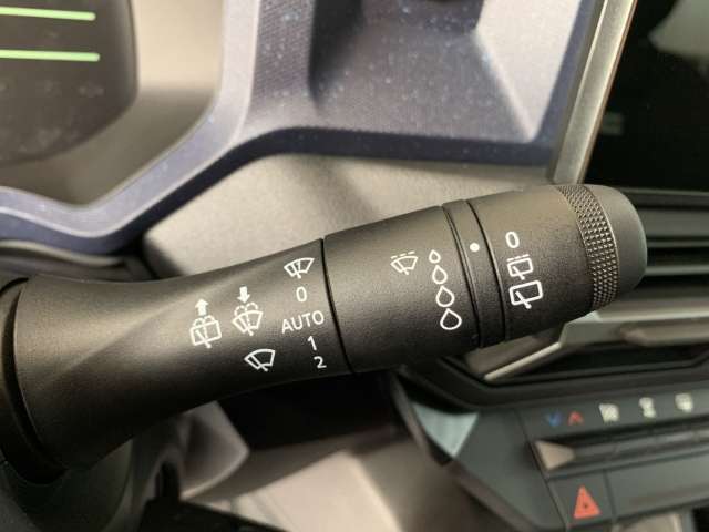 Fahrzeugbild eines Dacia Duster