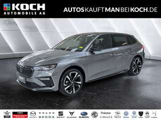 Schräge Frontansicht auf einen Skoda Scala , freigestellt