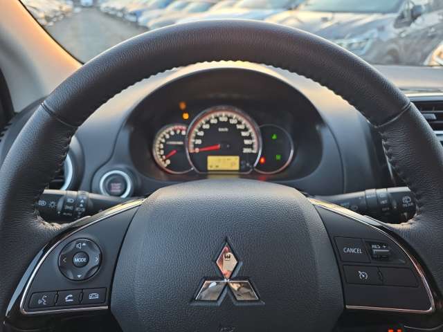 Fahrzeugbild eines Mitsubishi Space Star