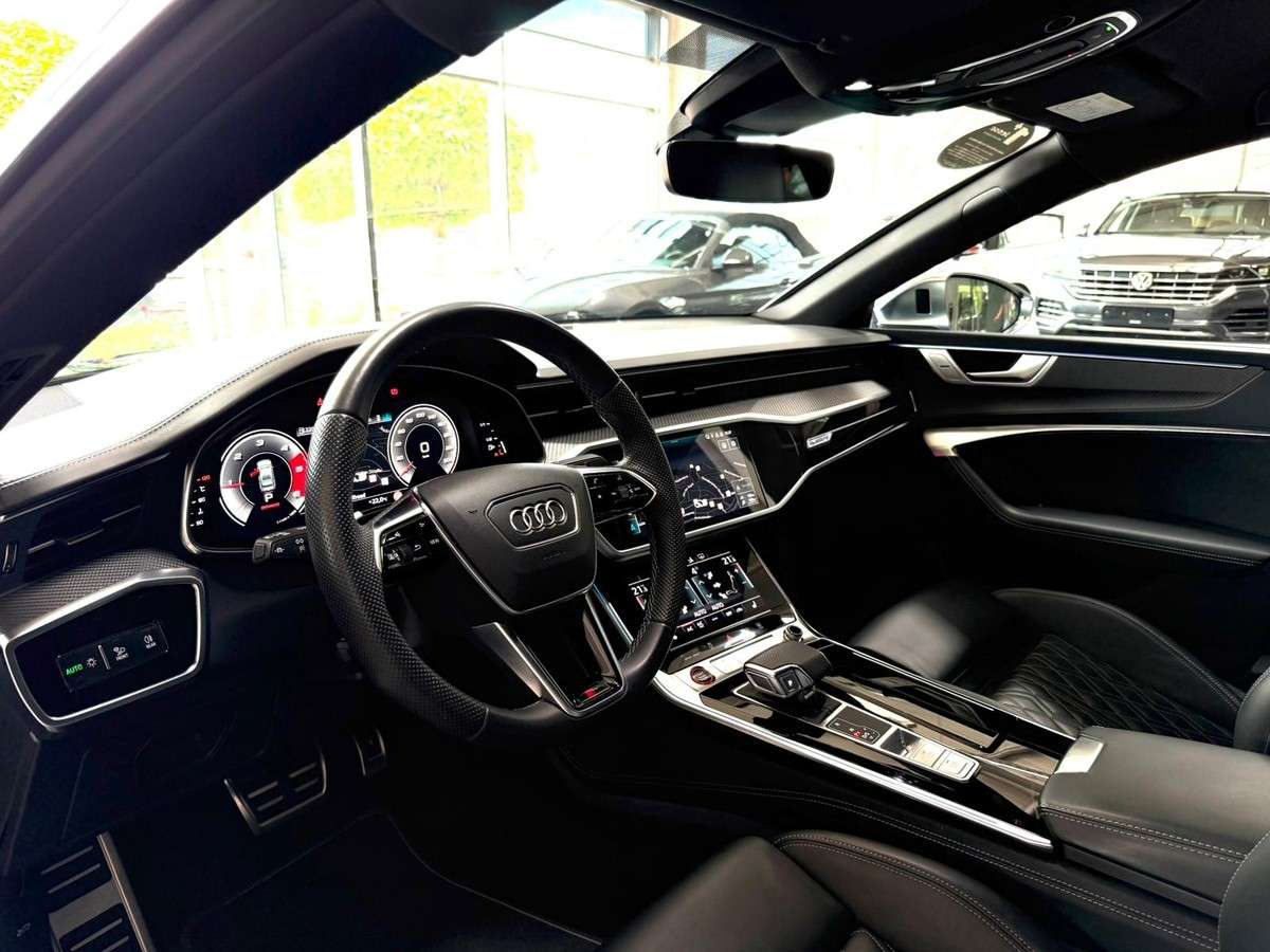 Fahrzeugbild eines Audi S7
