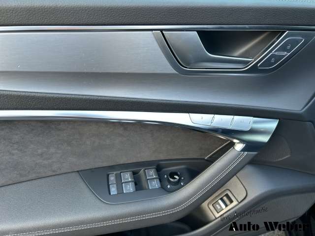 Fahrzeugbild eines Audi S6