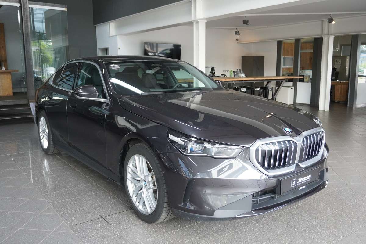 Fahrzeugbild eines BMW 5er-Reihe