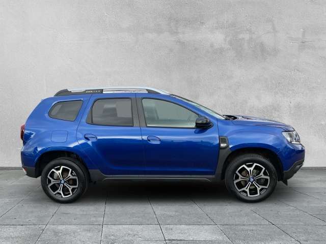 Fahrzeugbild eines Dacia Duster