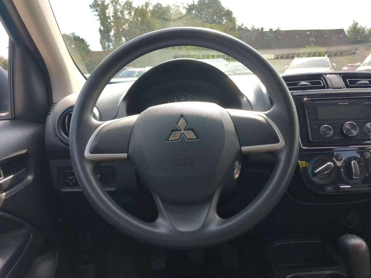 Fahrzeugbild eines Mitsubishi Space Star