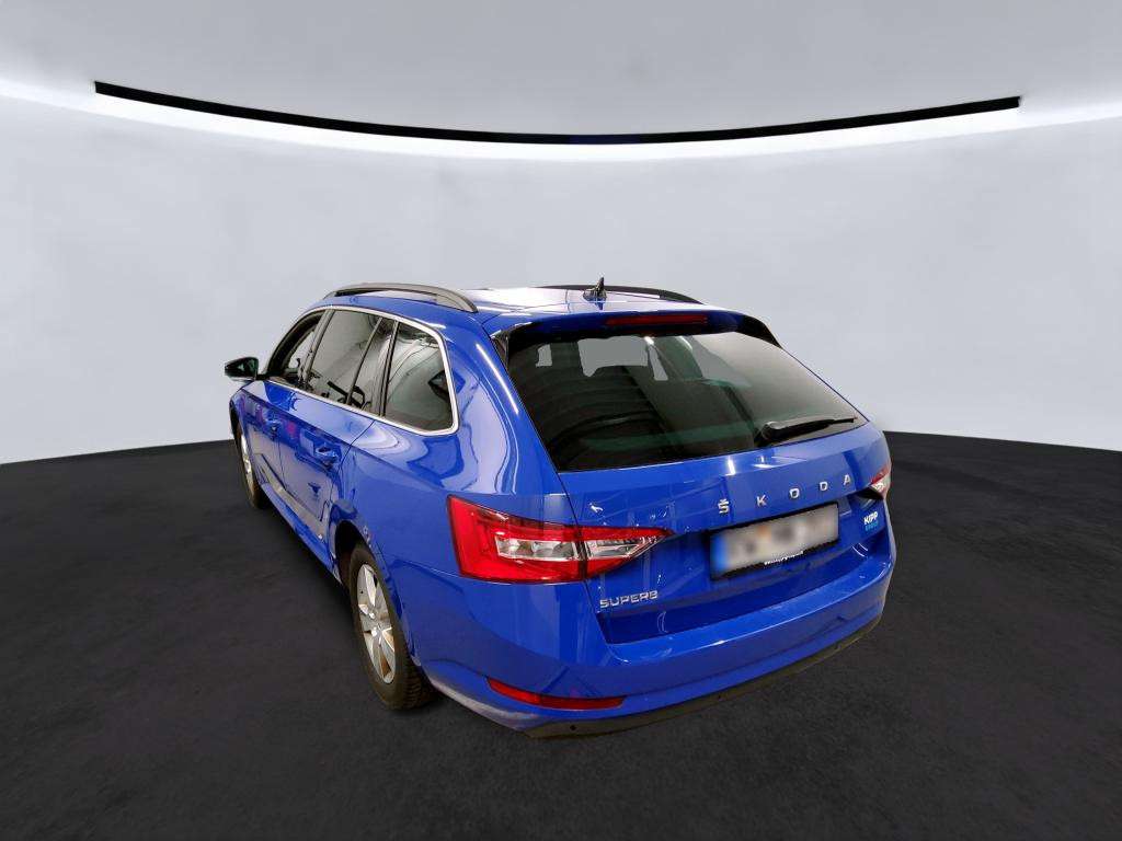 Fahrzeugbild eines Skoda Superb